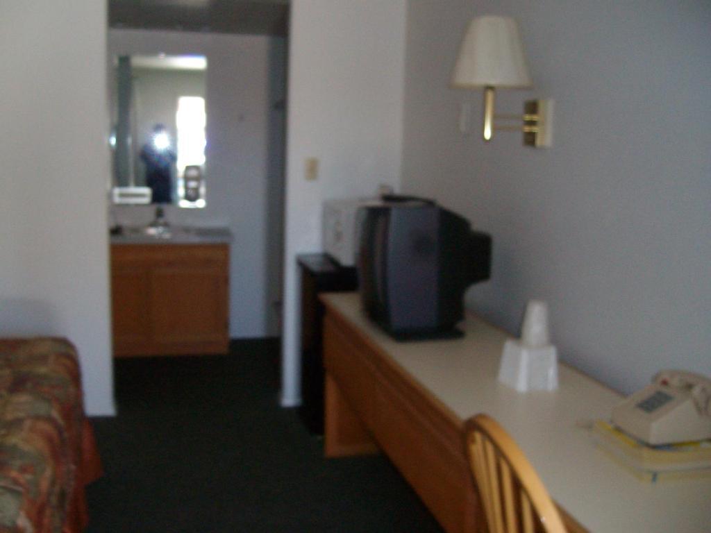 Western Motel Ranchester Стая снимка